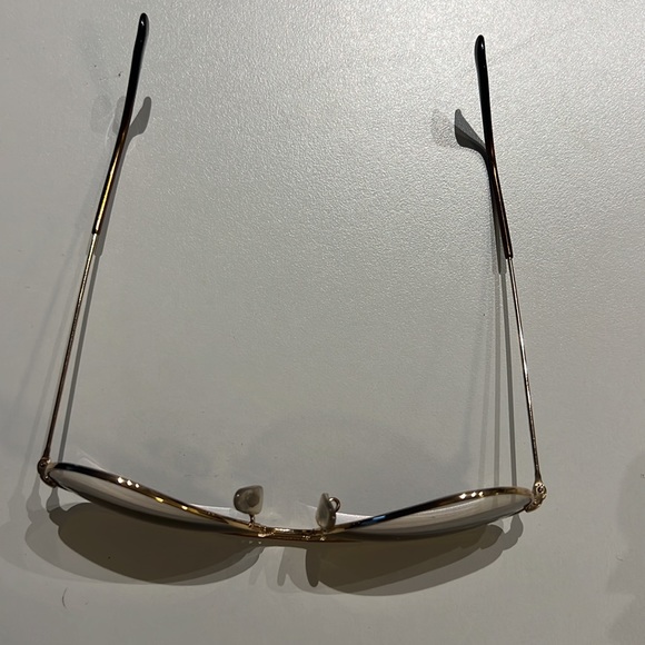 Ray-Ban Aviator Sunglasses - Picture 4 of 5
